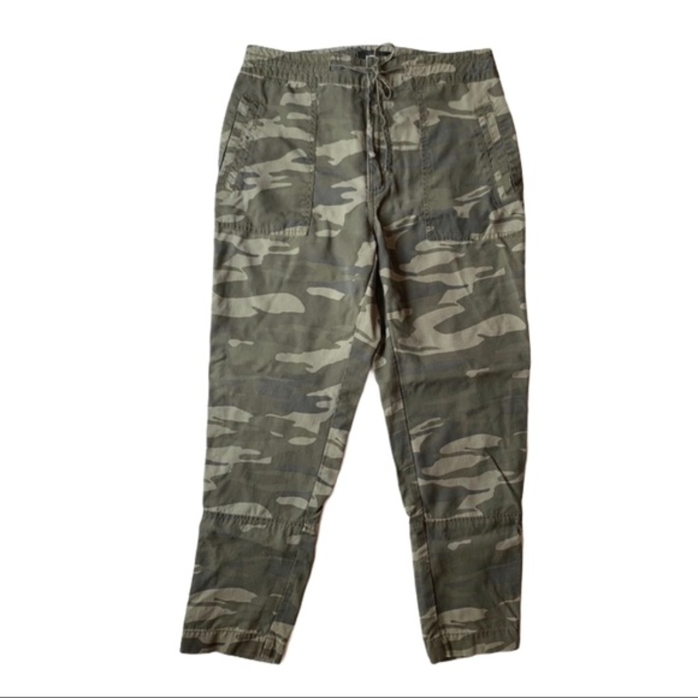 EXPRESS Camouflage Drawstring Ankle Pants …